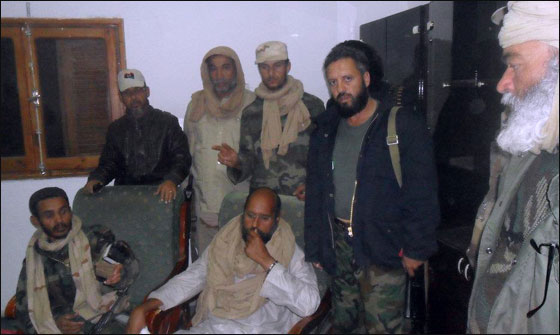 سجن سيف الاسلام فيلا مرفهة يحوي ملاعب للرياضة وطباخ  صورة رقم 6