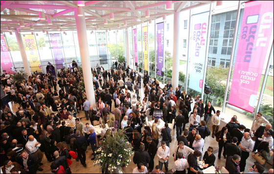 دمج سلكوم مع نيتفيجين سيتيح خلق عالم اتصالات شامل! صورة رقم 2