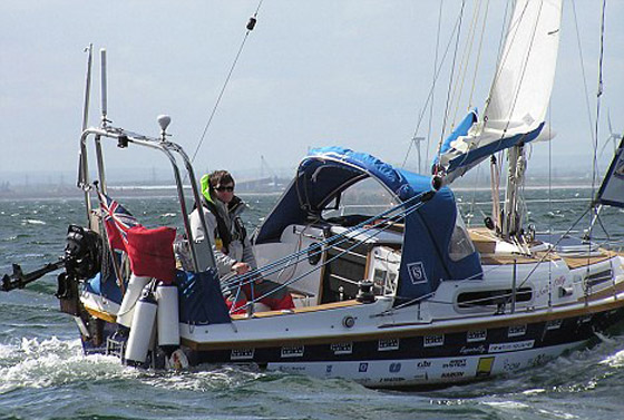 بعد ان حصل على نخاع عظمي.. قام برحلة بحرية لدعم مرضى السرطان صورة رقم 4