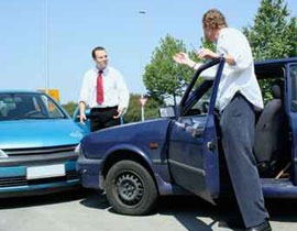 قتل جاره لانه منعه من ايقاف سيارته امام بيته! صورة رقم 1