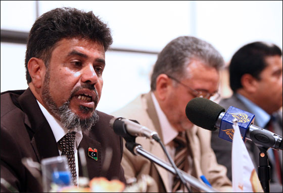 الثوار الليبين يعثرون على 17 قطعة اثرية كانت بحوزة القذافي! صورة رقم 2