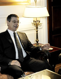 ايالون:  إيران ضالعة في أحداث مصر وتشجع الإسلاميين المتطرفين صورة رقم 1