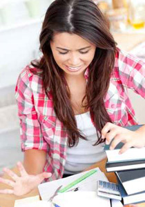 بريطانيا: طلاب يقاطعون المحاضرات بسبب 