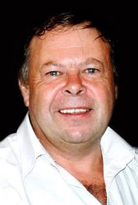 الشرطة البريطانية توقف جنازة.. للحصول على بصمات الميت! صورة رقم 1