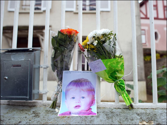 فرنسي جرد ابنه من الملابس وغسله حتى الموت كعقاب له!!  صورة رقم 5