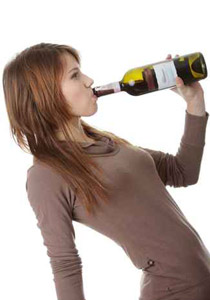 ابو ظبي: معلمة تدخل الصف بحالة سكر وتقبل الطالبات! صورة رقم 1