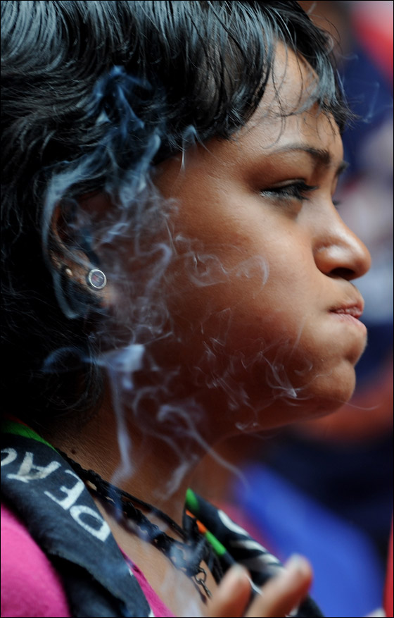 بالصور.. احتفالات ضخمة بيوم الايدز حول العالم!  صورة رقم 5