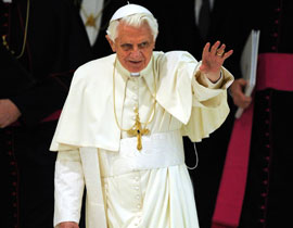 فشل شكوى بحق البابا بندكتوس لعدم استخدامه حزام الامان! صورة رقم 1