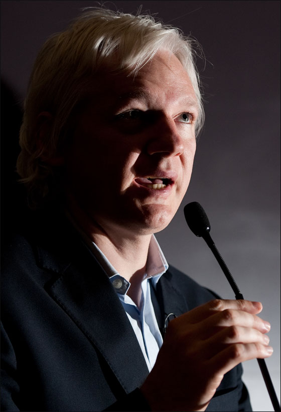 ويكليكس: 150 منظمة بالعالم قادرة على استخدام الهواتف للتعقب  صورة رقم 2