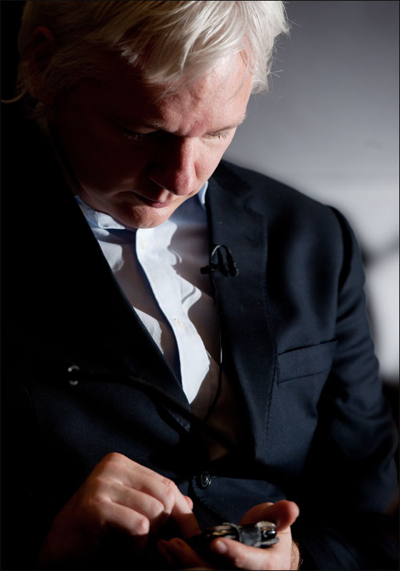 ويكليكس: 150 منظمة بالعالم قادرة على استخدام الهواتف للتعقب  صورة رقم 6