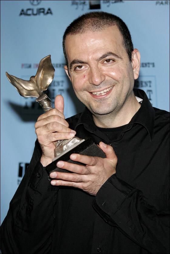 المخرج هاني أبو اسعد يعود الى الوطن مع قصة حب  صورة رقم 7