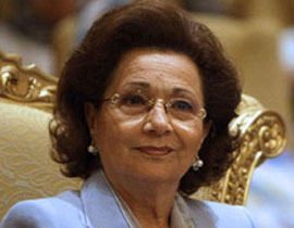 سوزان مبارك تطلب كتابة وصيتها قبل الدخول لعملية القلب! صورة رقم 1