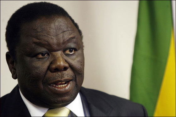 تغريم رئيس وزراء زيمباوي ببقرتان وخروفان لرفضه الزواج من سيدة! صورة رقم 1