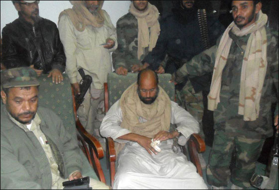 تبرئة سيف الاسلام من تهمة القتل وحالته الصحية تتدهور! صورة رقم 1