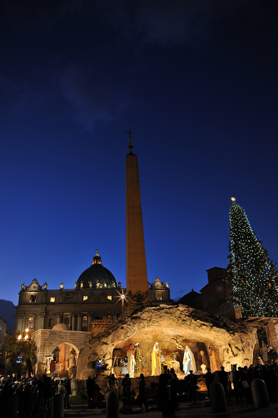 البابا يدعو للابتعاد عن 