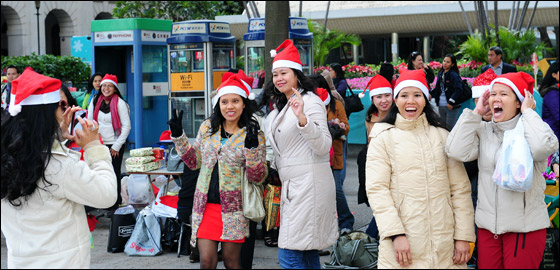 العالم يحتفل بالميلاد المجيد.. وصور تعكس اجواء العيد  صورة رقم 30