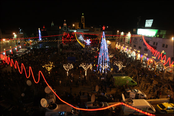 العالم يحتفل بالميلاد المجيد.. وصور تعكس اجواء العيد  صورة رقم 66