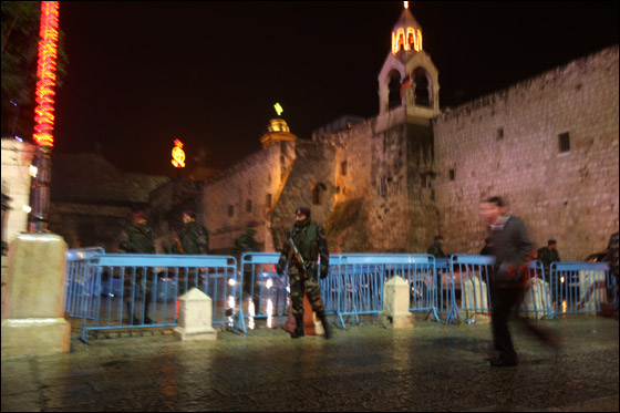 العالم يحتفل بالميلاد المجيد.. وصور تعكس اجواء العيد  صورة رقم 31