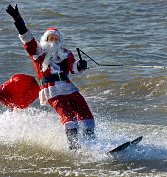 العالم يحتفل بالميلاد المجيد.. وصور تعكس اجواء العيد  صورة رقم 46