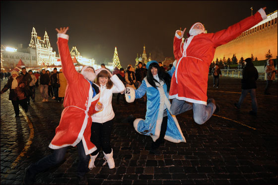 بالصور.. العالم يستقبل 2012 باحتفالات صاخبة وبهجة  صورة رقم 67