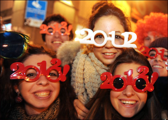 بالصور.. العالم يستقبل 2012 باحتفالات صاخبة وبهجة  صورة رقم 45