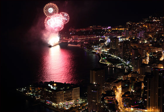 بالصور.. العالم يستقبل 2012 باحتفالات صاخبة وبهجة  صورة رقم 46