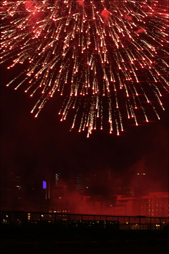 بالصور.. العالم يستقبل 2012 باحتفالات صاخبة وبهجة  صورة رقم 41