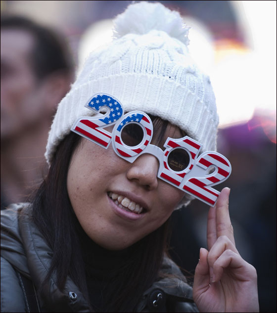 بالصور.. العالم يستقبل 2012 باحتفالات صاخبة وبهجة  صورة رقم 85