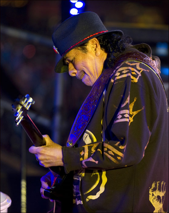 بالصور.. العالم يستقبل 2012 باحتفالات صاخبة وبهجة  صورة رقم 83