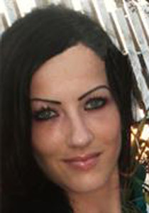 لرفضها الزواج منه.. فتاة تتعرض لاعتداء وحشي من رجل اعمال صورة رقم 1