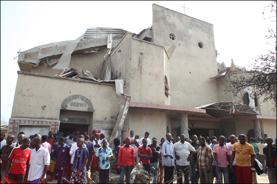 نيجيريا: مسلحون يشنون هجوما على كنسية ومقتل 6 اشخاص!  صورة رقم 3