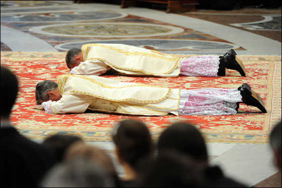 بالصور.. العالم يحتفل بعيد الغطاس بصلاة ومنافسات متنوعة!!  صورة رقم 5