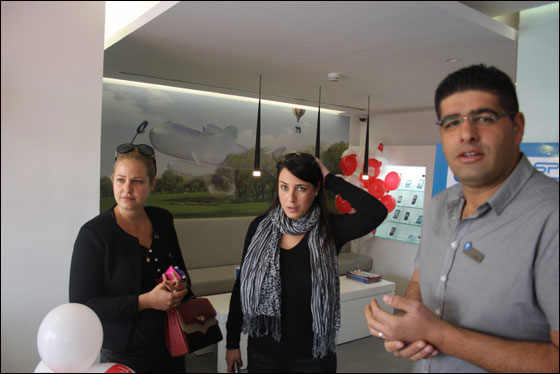 افتتاح مركز خدمات 