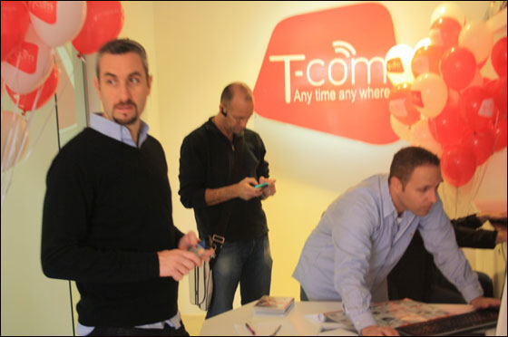 افتتاح مركز خدمات 