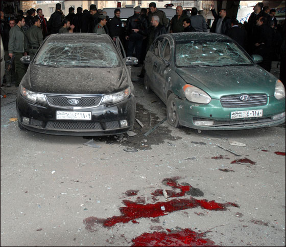 سوريا: سقوط 35 قتيلاً في مظاهرات للمطالبة بإنهاء حكم الأسد صورة رقم 5