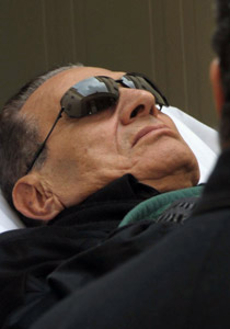 العثور على كنوز وآثار نادرة لا تقدر بثمن في قصر مبارك!! صورة رقم 1