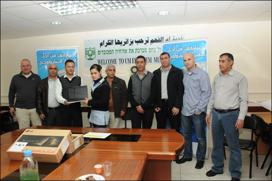 بيليفون مستمرة بمشروع الامتياز التكنولوجي في الوسط العربي  صورة رقم 4