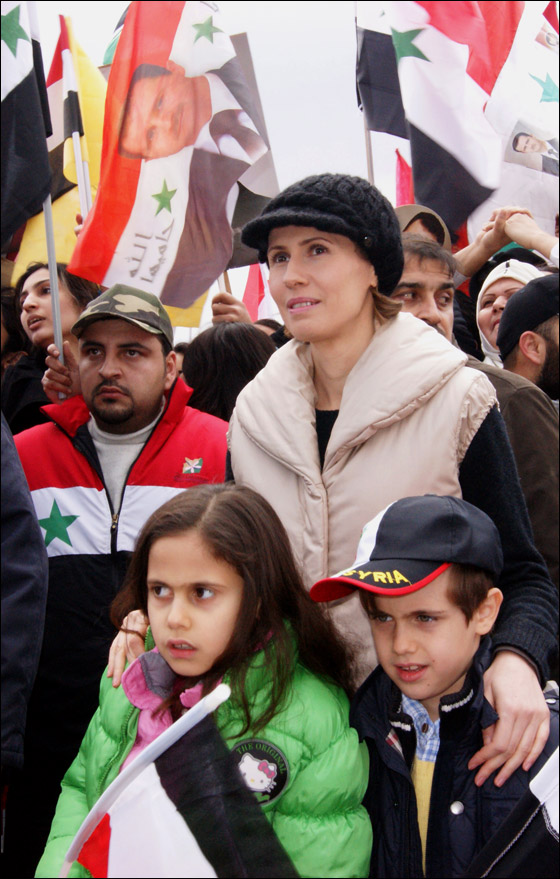 بعد صمت طويل.. أسماء الاسد تؤيد النظام في قمع الثورة السورية  صورة رقم 8
