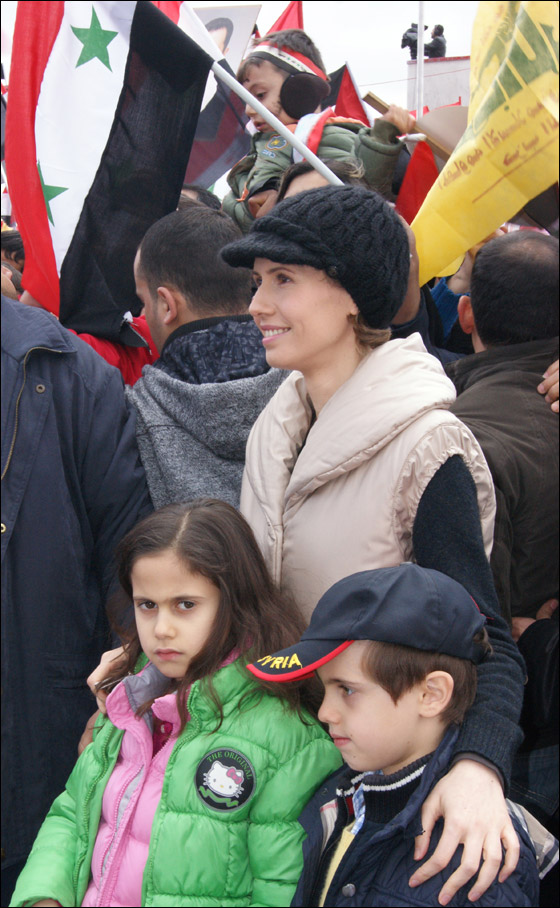 بعد صمت طويل.. أسماء الاسد تؤيد النظام في قمع الثورة السورية  صورة رقم 3