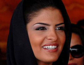 مهاجمة الوليد بن طلال بسبب تحرره وظهور زوجته في الاعلام! صورة رقم 1