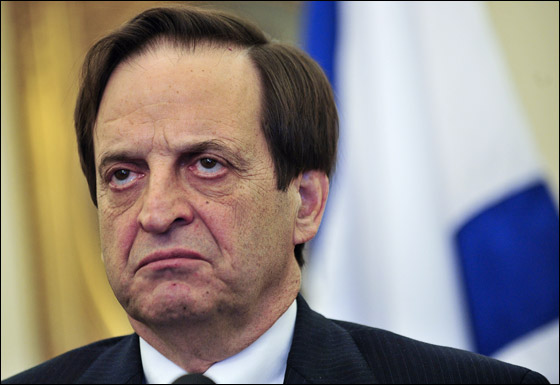 وزير إسرائيلي: إضرام النار في المساجد يشوه سمعة إسرائيل! صورة رقم 1