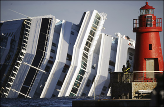 تسرب النفط من الباخرة 