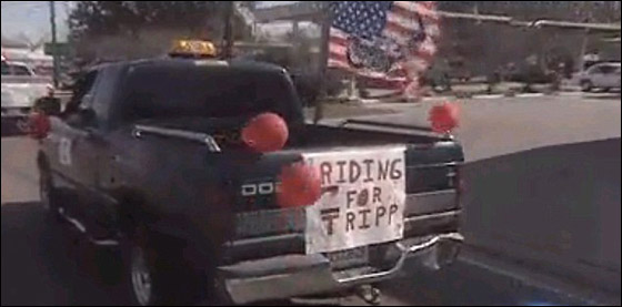 وفاة طفل بين ذراعي امه بعد صراع مع مرض جلد تركه مشوها!  صورة رقم 12