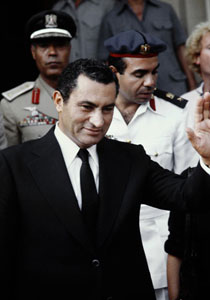 محمد حسنين هيكل يروي تفاصيل اختيار حسني مبارك نائبا للسادات! صورة رقم 3 محمد حسنين هيكل يروي تفاصيل اختيار حسني مبارك نائبا للسادات! صورة رقم 3