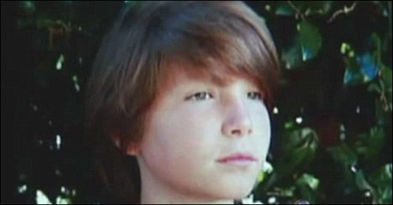 طفل يطعن صديقه بوحشية ووالدة الضحية تطلب الرأفة بالجاني! صورة رقم 2