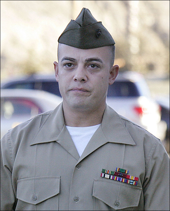 محاكمة جندي امريكي تسبب بقتل 24 شخصا في مذبحة العراق!  صورة رقم 5