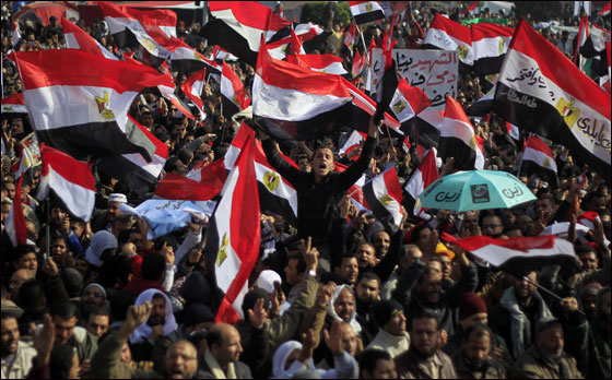 احياء ذكرى الثورة بمصر والمطالبة باستكمال العدالة الاجتماعية صورة رقم 3 احياء ذكرى الثورة بمصر والمطالبة باستكمال العدالة الاجتماعية صورة رقم 3