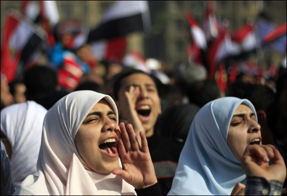 احياء ذكرى الثورة بمصر والمطالبة باستكمال العدالة الاجتماعية صورة رقم 8 احياء ذكرى الثورة بمصر والمطالبة باستكمال العدالة الاجتماعية صورة رقم 8