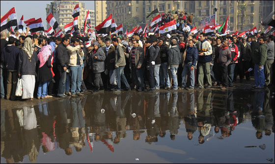 احياء ذكرى الثورة بمصر والمطالبة باستكمال العدالة الاجتماعية صورة رقم 14 احياء ذكرى الثورة بمصر والمطالبة باستكمال العدالة الاجتماعية صورة رقم 14