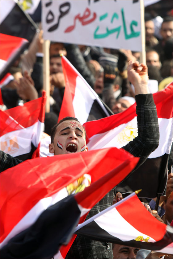 احياء ذكرى الثورة بمصر والمطالبة باستكمال العدالة الاجتماعية صورة رقم 21 احياء ذكرى الثورة بمصر والمطالبة باستكمال العدالة الاجتماعية صورة رقم 21